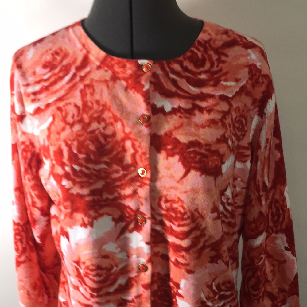 Isaac Mizrahi Button Front Light Weight Sweater - Picture 2 of 8